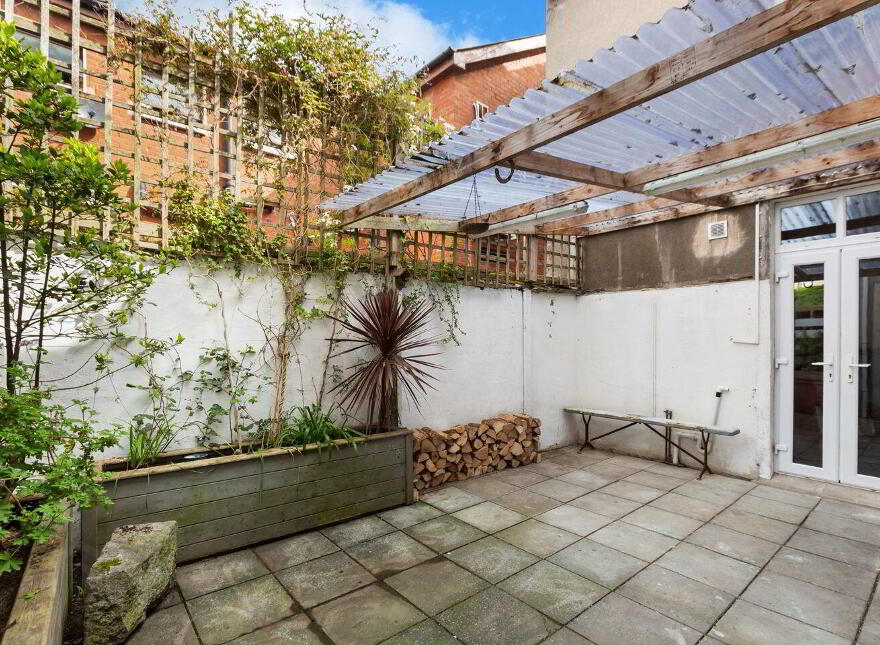 Leitrim Lodge, Bachelor's Walk, Wicklow Town, A67E244