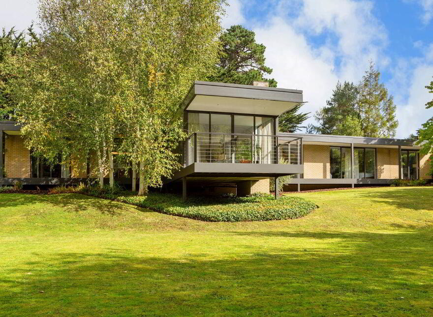 Glencarrig, Falls Road, Shankill, Shankill, D18X2T8