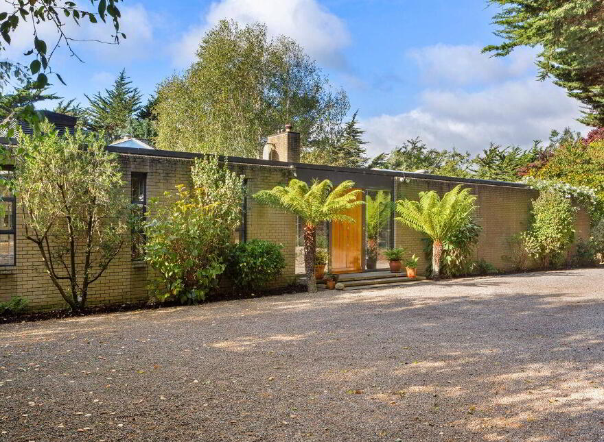 Glencarrig, Falls Road, Shankill, Shankill, D18X2T8