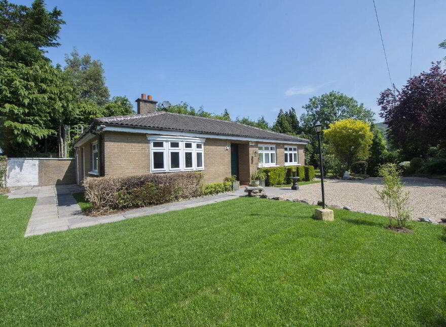 Lavender Cottage, Quill Road, Kilmacanogue, A98KN81