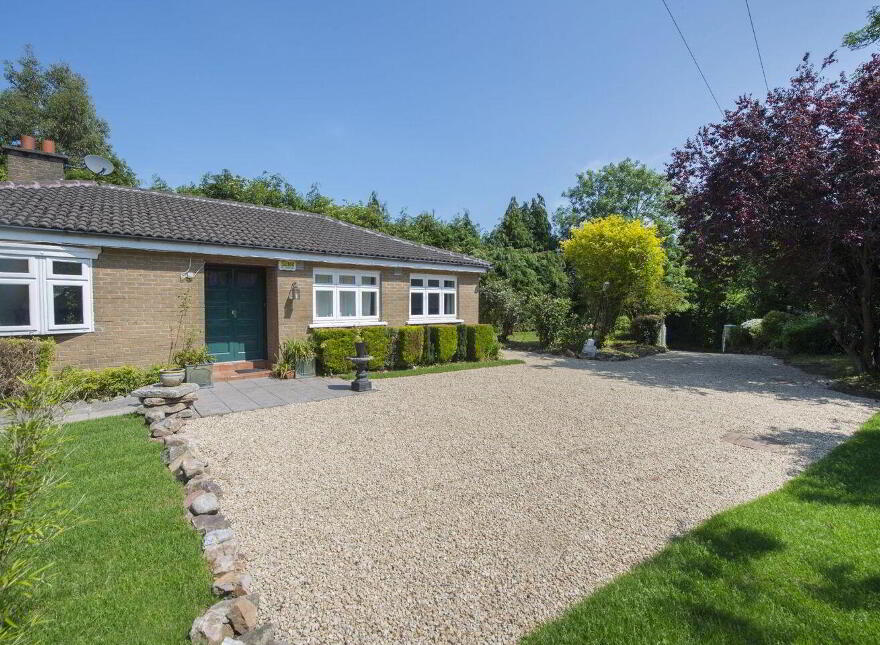 Lavender Cottage, Quill Road, Kilmacanogue, A98KN81