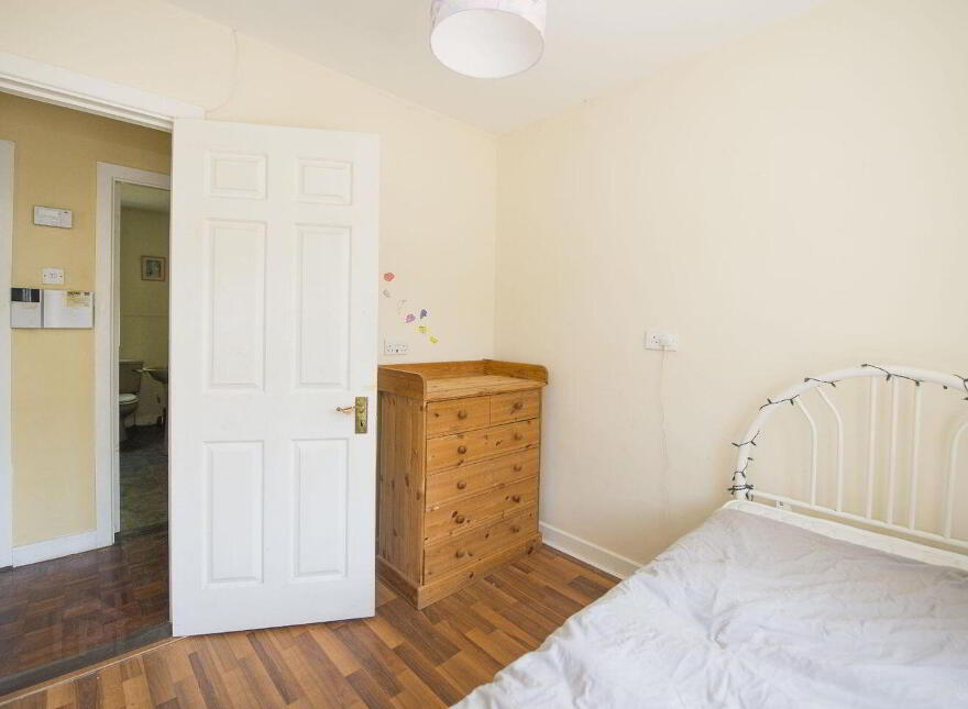 Lavender Cottage, Quill Road, Kilmacanogue, A98KN81