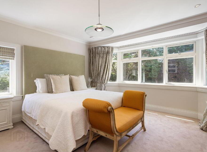 Hazeldene, Falls Road, Shankill, Shankill, D18W3C2