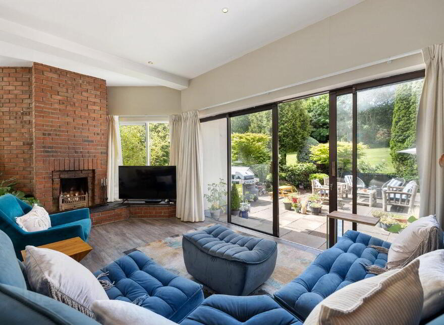 La Rochelle, Ferndale Road, Rathmichael, D18K3C6
