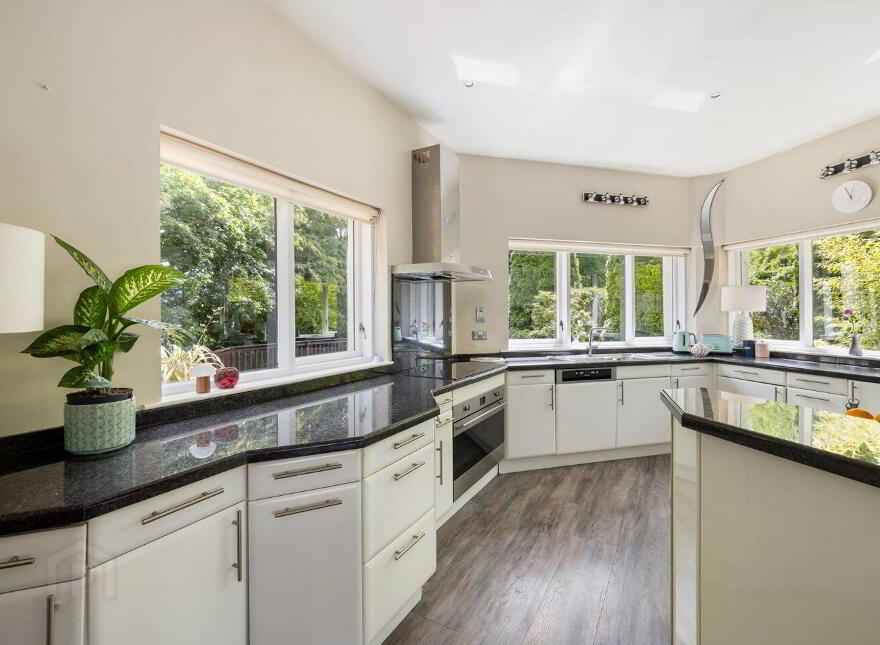 La Rochelle, Ferndale Road, Rathmichael, D18K3C6