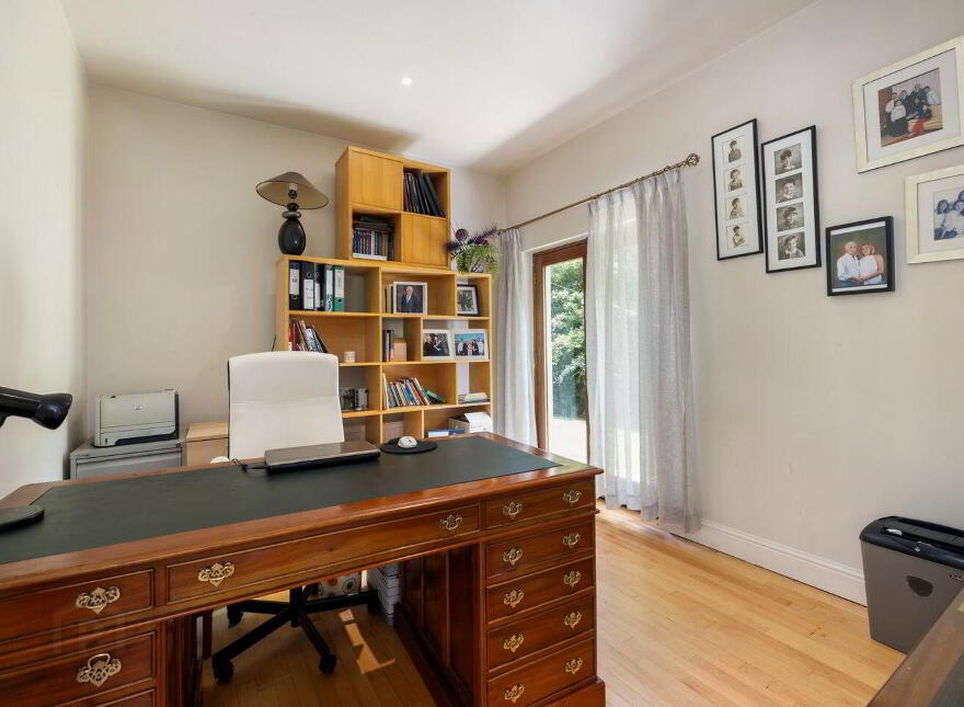 La Rochelle, Ferndale Road, Rathmichael, D18K3C6