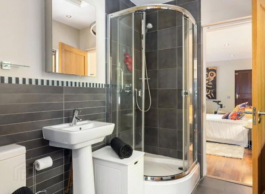 La Rochelle, Ferndale Road, Rathmichael, D18K3C6
