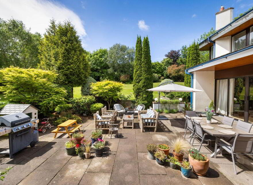 La Rochelle, Ferndale Road, Rathmichael, D18K3C6