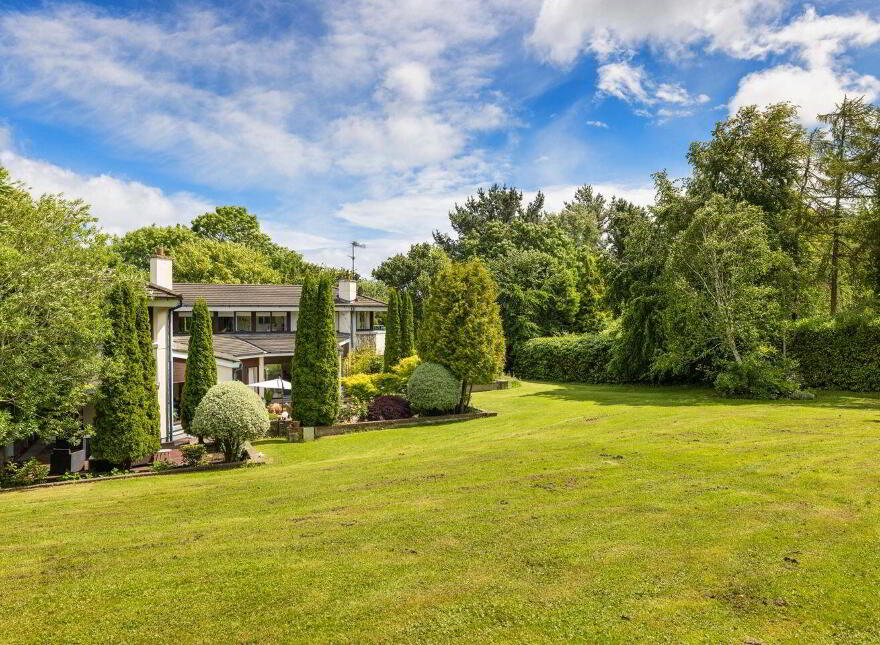 La Rochelle, Ferndale Road, Rathmichael, D18K3C6