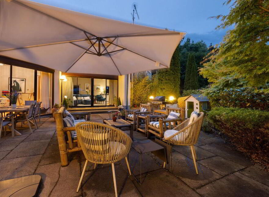 La Rochelle, Ferndale Road, Rathmichael, D18K3C6