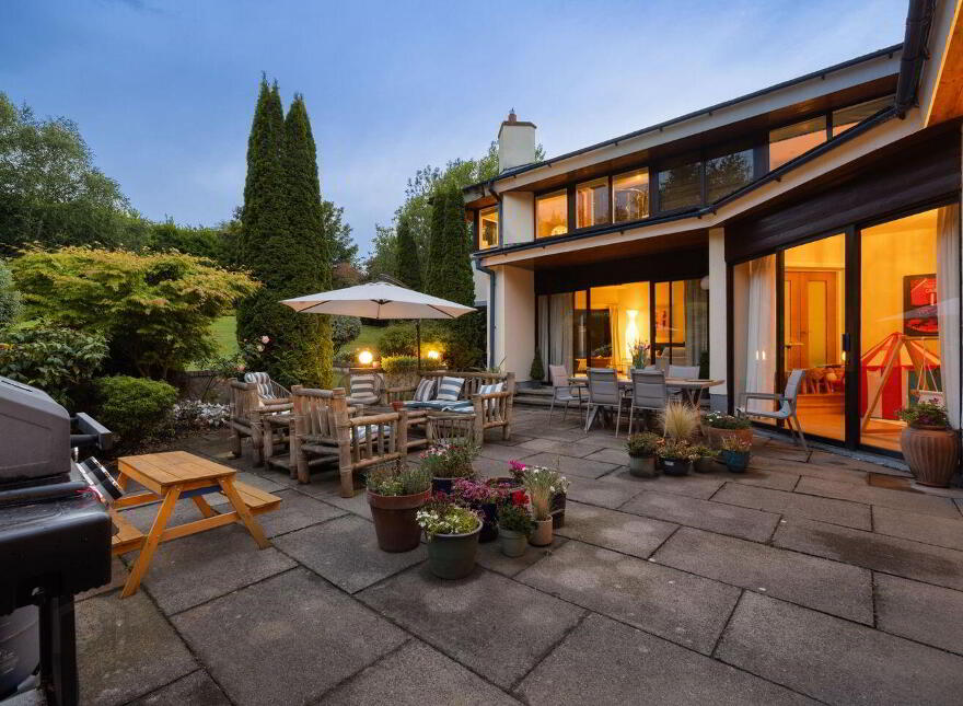 La Rochelle, Ferndale Road, Rathmichael, D18K3C6