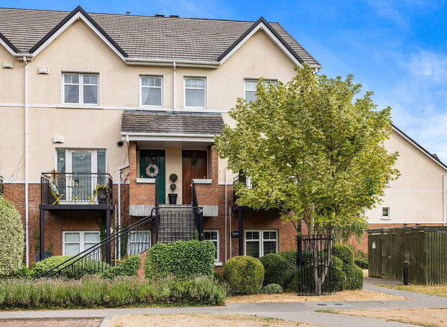 71 Saran Wood, Bray, A98WK58 photo