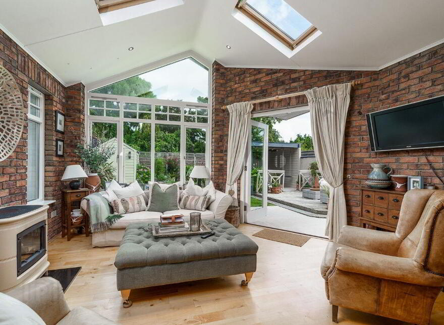 10 Kentfield, Shankill, Shankill, D18KX02