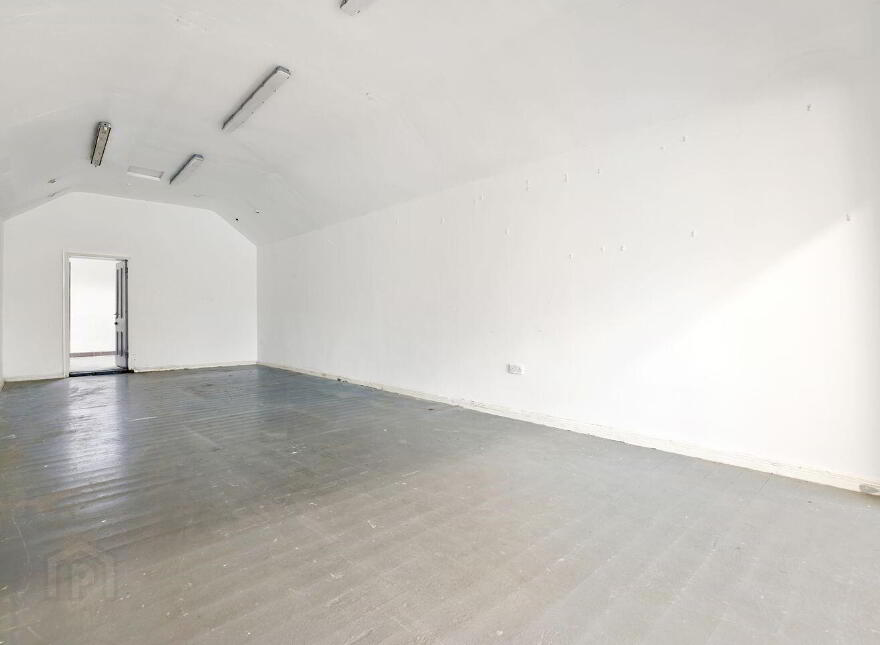 2 Church Building, Main Street, Arklow, Y14E778