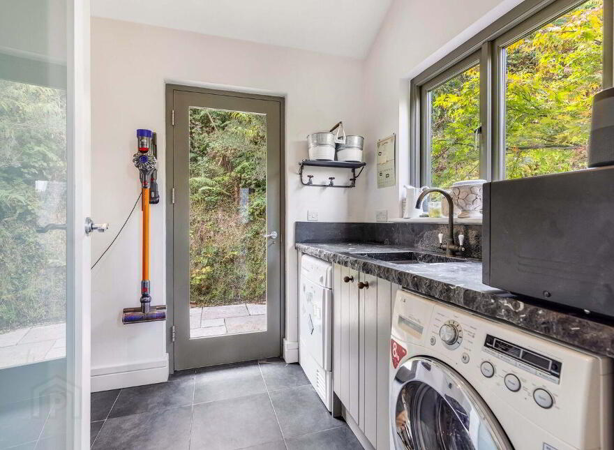 Rowan Lodge, Kilcashel, Avoca, Y14RR24