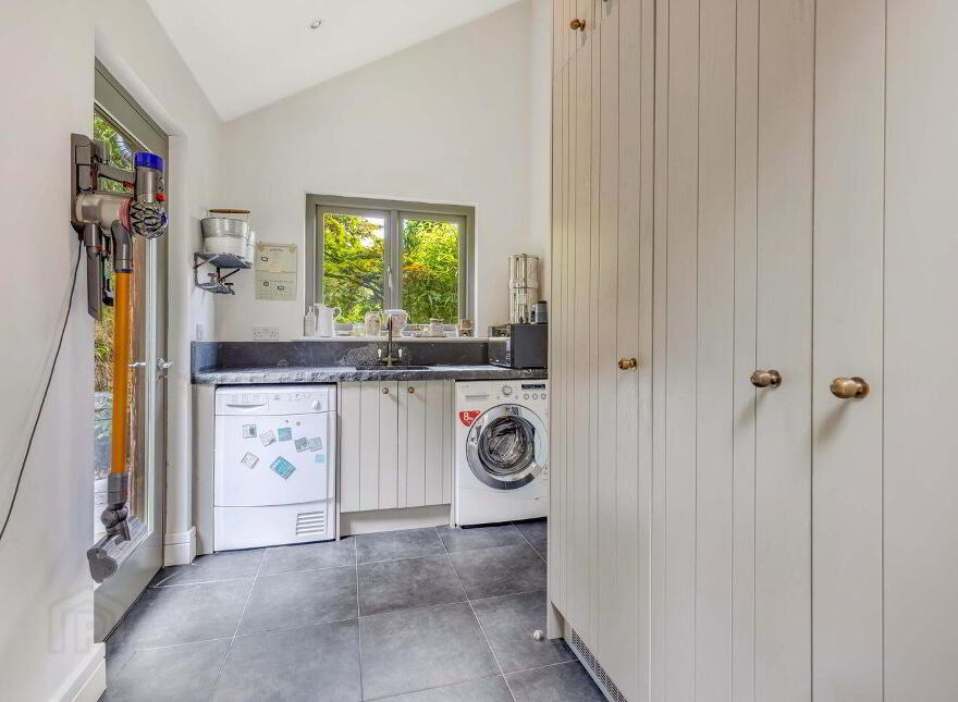 Rowan Lodge, Kilcashel, Avoca, Y14RR24