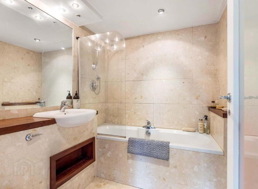 Rowan Lodge, Kilcashel, Avoca, Y14RR24