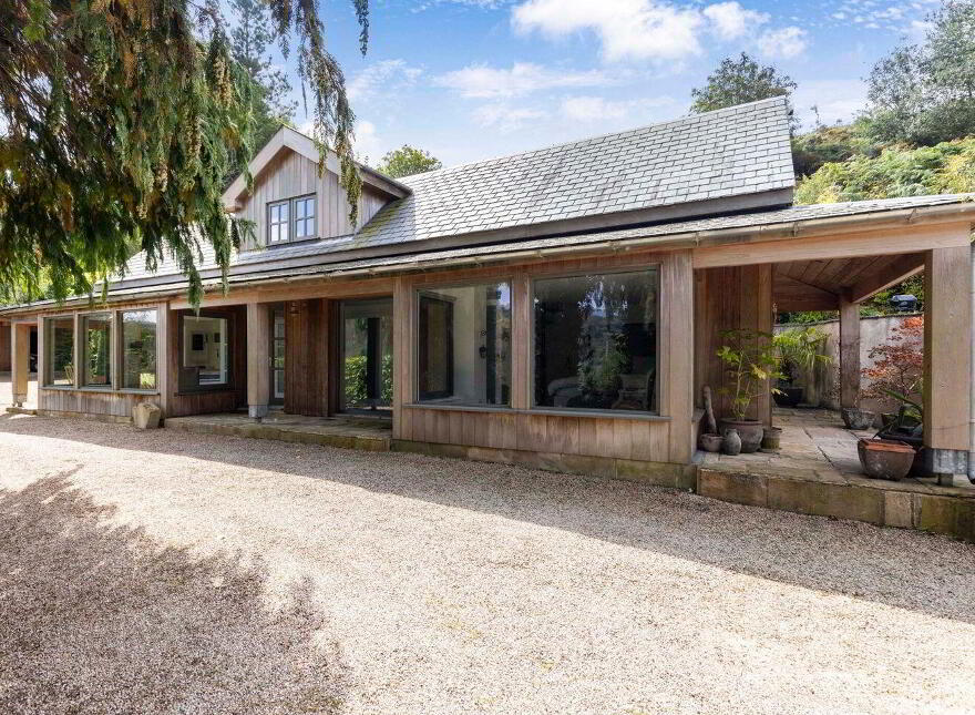 Rowan Lodge, Kilcashel, Avoca, Y14RR24