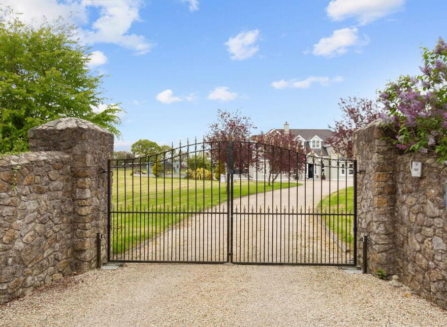 Chara House, Scarnagh Lower, Kilmichael, Y25WT73