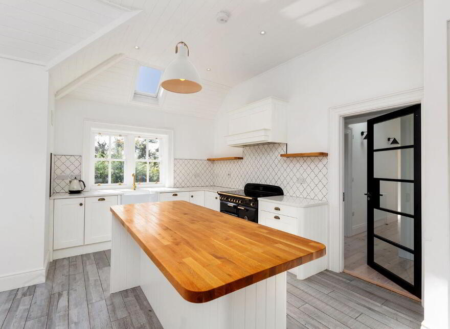 Sallymount Cottage, Sallymount, Brittas Bay, A67V972