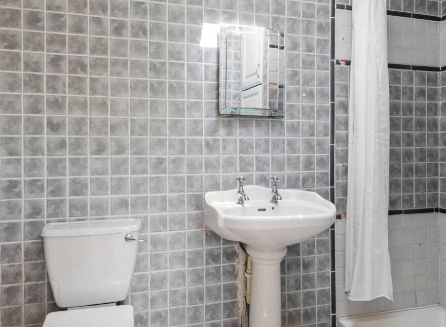 9 Croghan Heights, Arklow, Y14K886