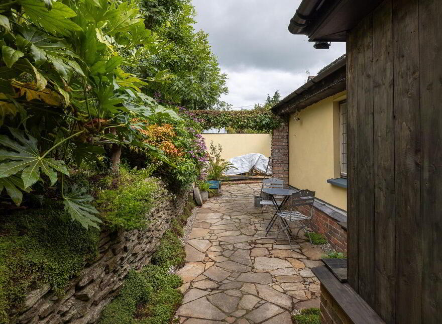 Ashley Lodge, Riverchapel, Riverchapel, Y25YX09