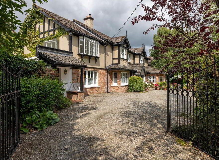 Ashley Lodge, Riverchapel, Riverchapel, Y25YX09