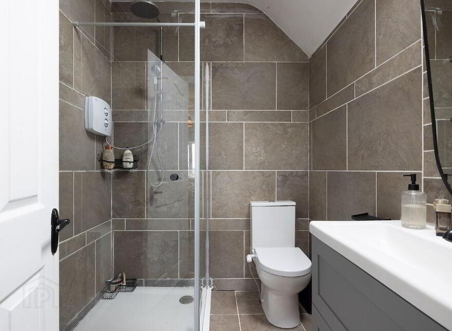 The Oak Tree, Newtown, Ferns, Y21W2V0
