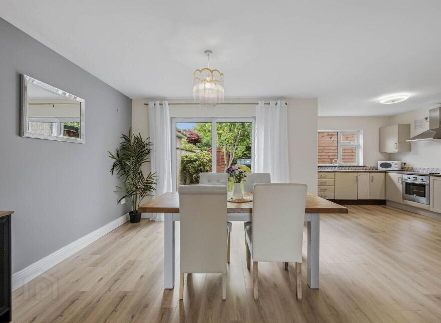 8 Grattan Court, Carnew Road, Gorey, Y25H512