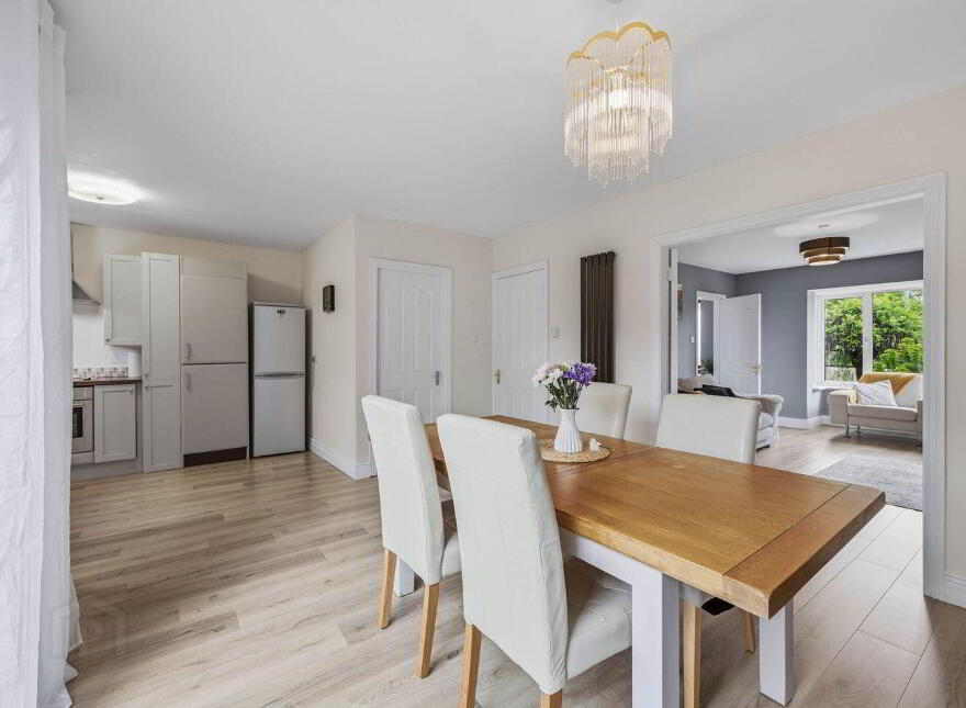 8 Grattan Court, Carnew Road, Gorey, Y25H512