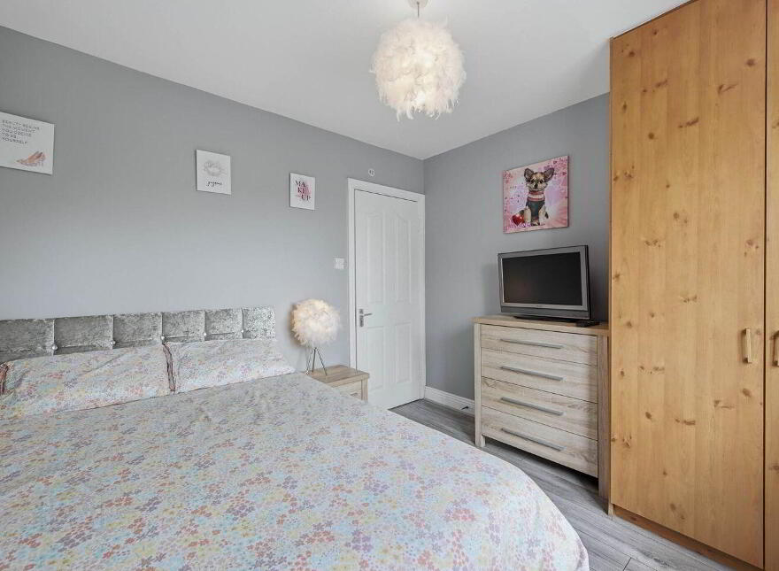8 Grattan Court, Carnew Road, Gorey, Y25H512
