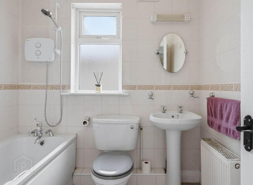 8 Grattan Court, Carnew Road, Gorey, Y25H512