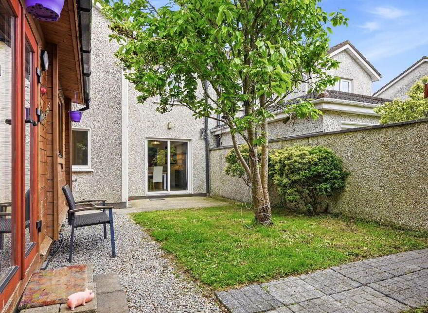 8 Grattan Court, Carnew Road, Gorey, Y25H512