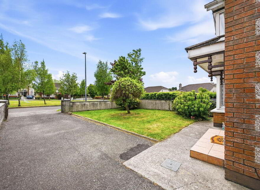 8 Grattan Court, Carnew Road, Gorey, Y25H512