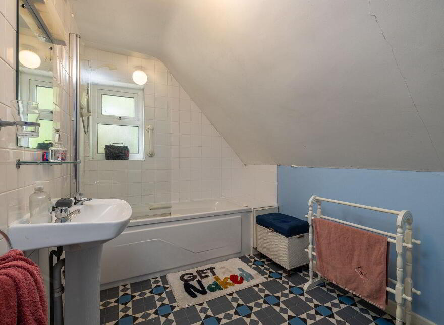 Moss Cottage, Hospital Hill, Bunclody, Y21N884