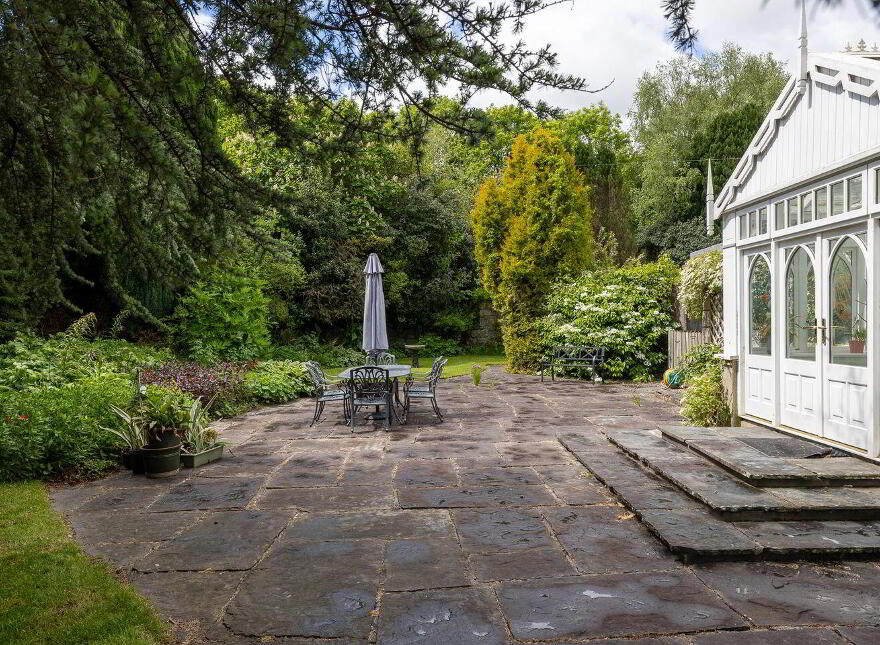 Moss Cottage, Hospital Hill, Bunclody, Y21N884