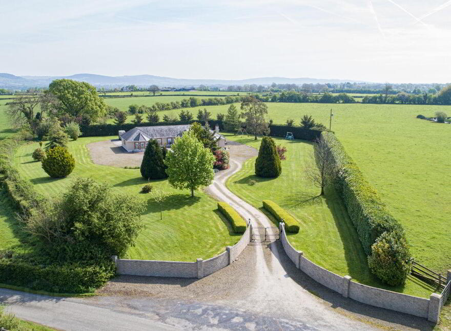 The Old Church Lodge, Ballycurkeen, Ballyneil, E32RF30
