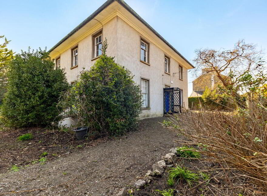 The Lodge, O'Neill Street, Clonmel, E91H028