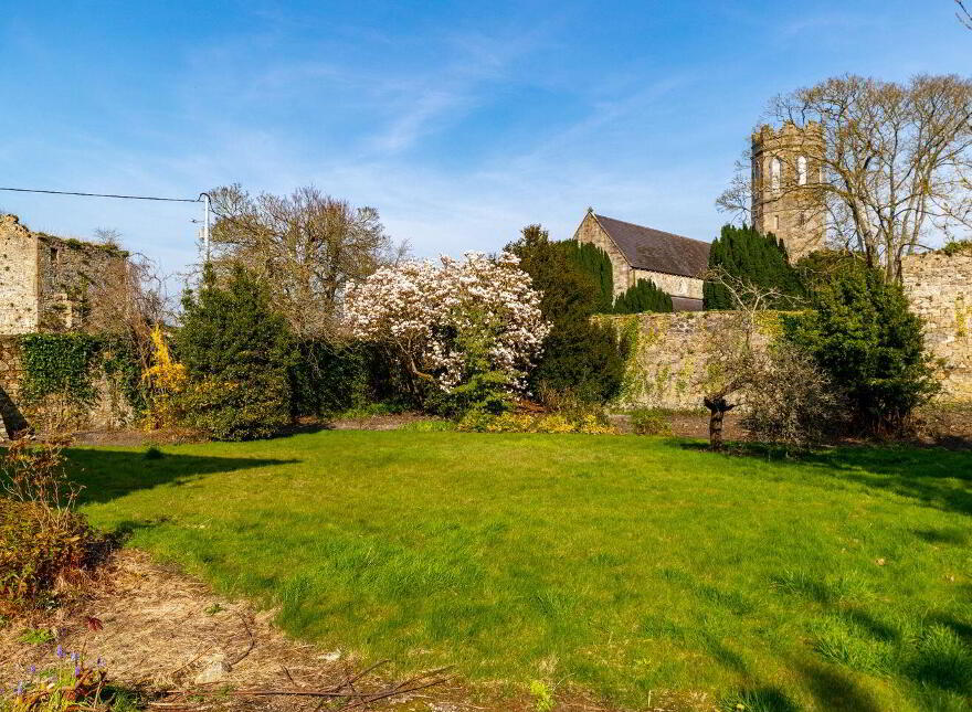 The Lodge, O'Neill Street, Clonmel, E91H028