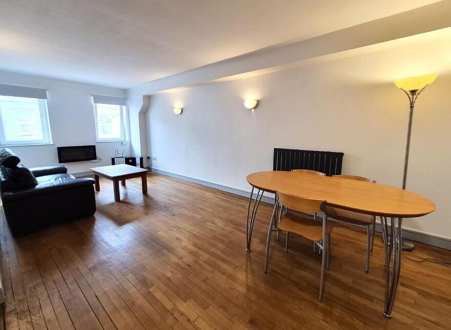 Apartment 1 14 Market Street, Clonmel, E91N8N2
