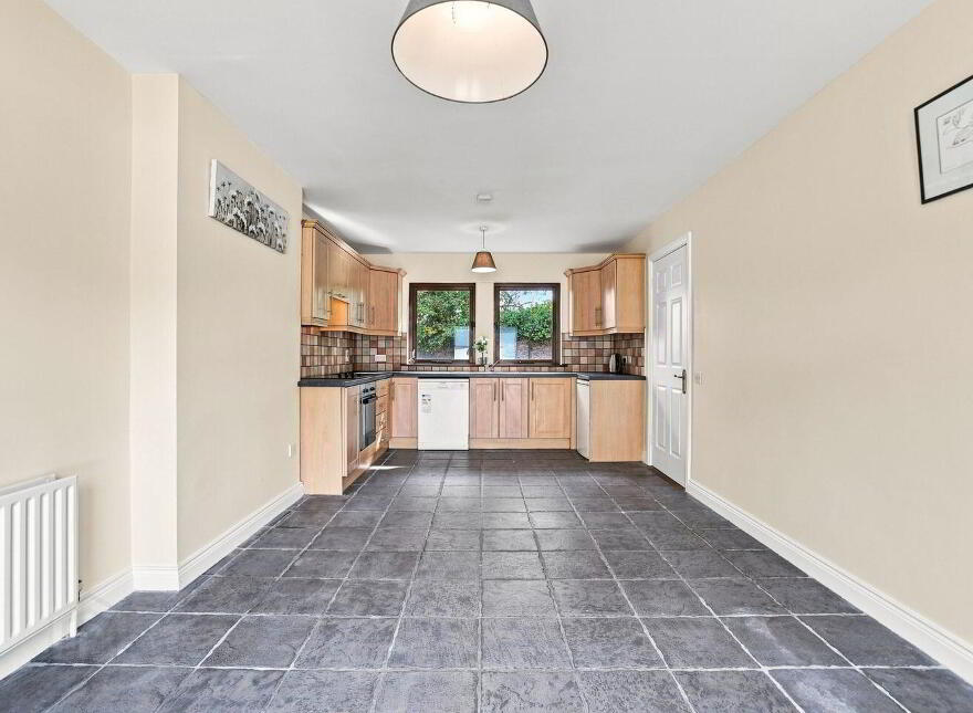9 Saint Stephen's Grove, Irishtown Upper, Clonmel, E91ER02