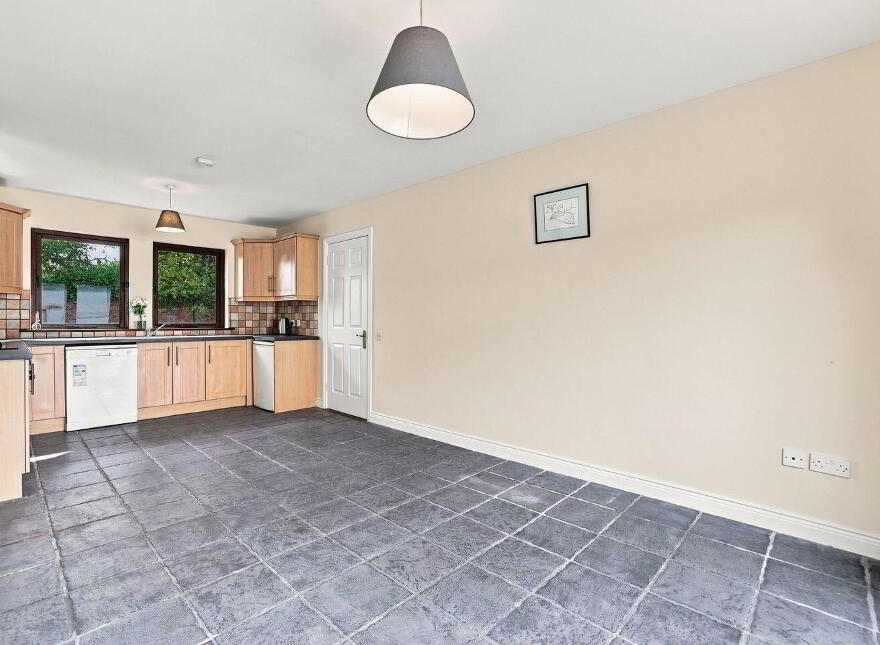 9 Saint Stephen's Grove, Irishtown Upper, Clonmel, E91ER02