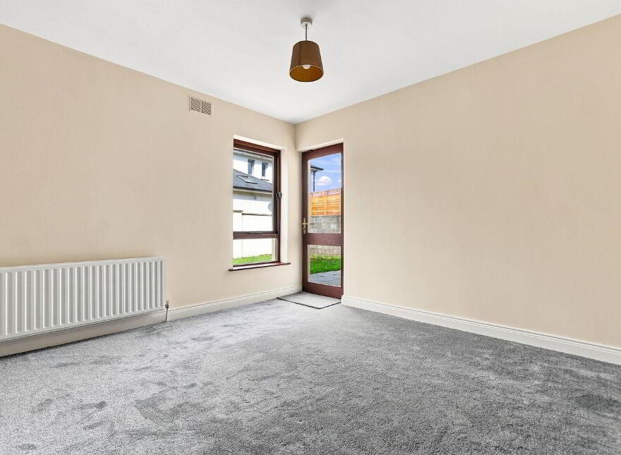9 Saint Stephen's Grove, Irishtown Upper, Clonmel, E91ER02