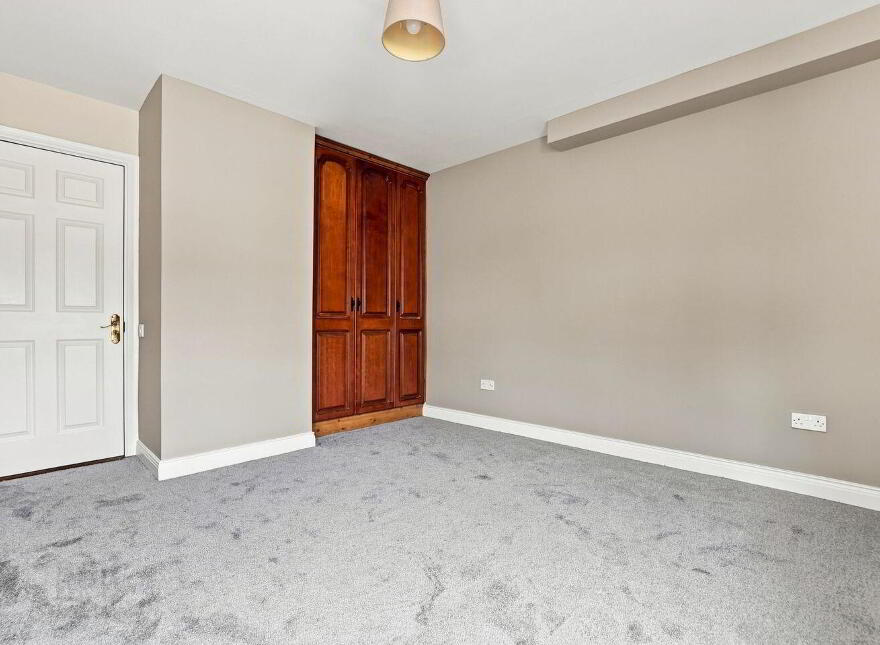9 Saint Stephen's Grove, Irishtown Upper, Clonmel, E91ER02