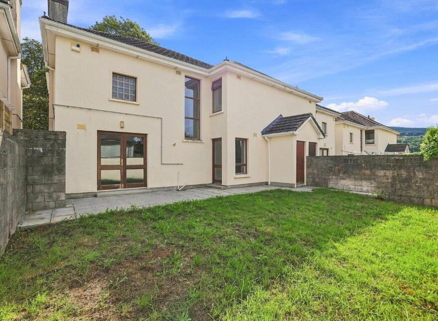 9 Saint Stephen's Grove, Irishtown Upper, Clonmel, E91ER02