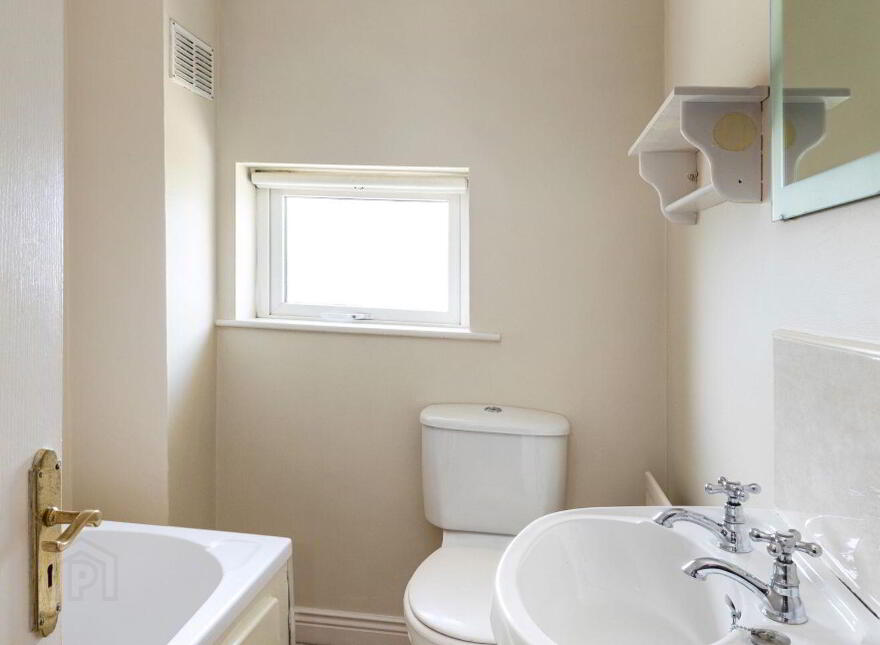 3 Parkside View, Off Nephin Road, Navan Road, Dublin 7, D07EY68