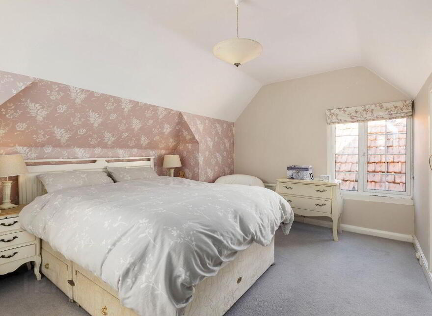 Papion, Erskine Avenue, The Burnaby, Greystones, A63AV88