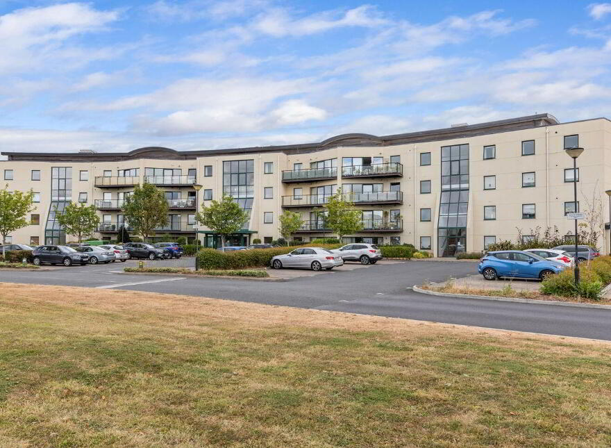 243 The Compass, Seabourne View, Greystones, A63CC61