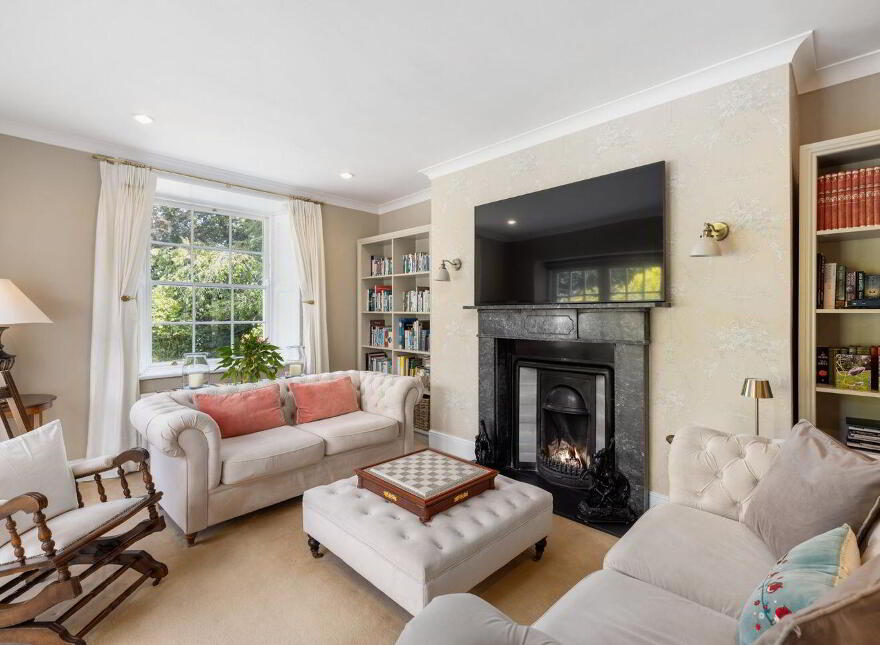 Glenair House, And Gate Lodge, Priory Road, Delgany, A63RX52