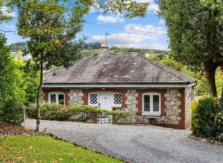 Glenair House, And Gate Lodge, Priory Road, Delgany, A63RX52